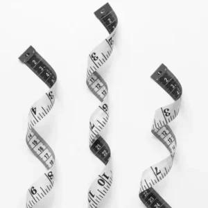 Сантиметр кравецький в пластиковому контейнері двосторонній Білий 150/60 сантиметри/дюйми