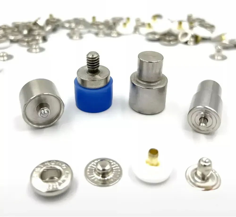 Матриця на кнопку пластикову 12,5 мм